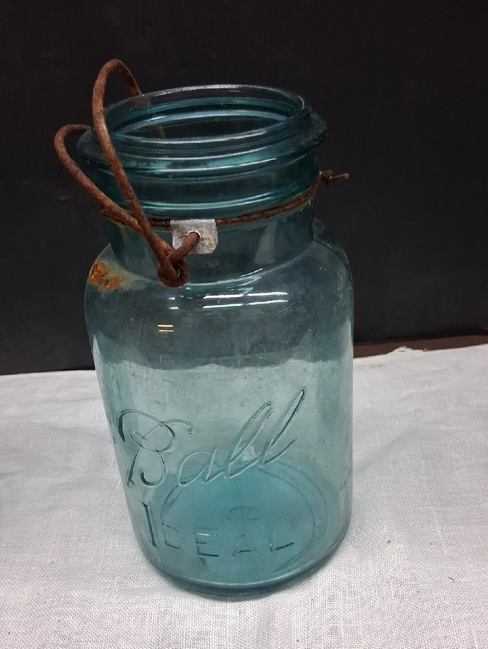(A)Vintage‎ Ball Ideal aqua blue glass canning jars with wire bail closures(3)